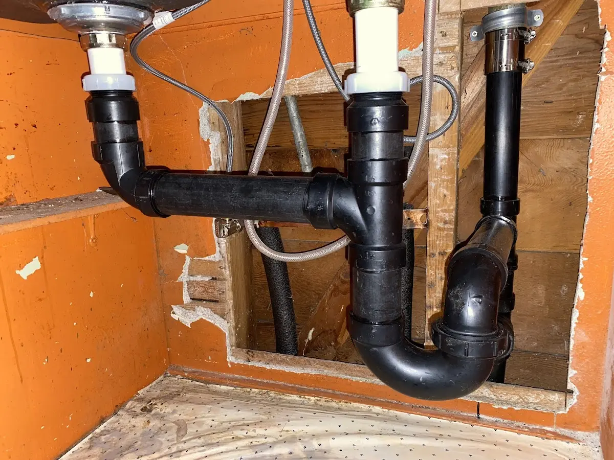 Professional Pipe Bursting equipment and tools on the job in Highfill
